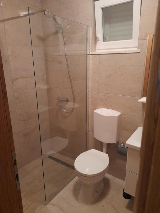 Apartmani Petra Primošten Buitenkant foto