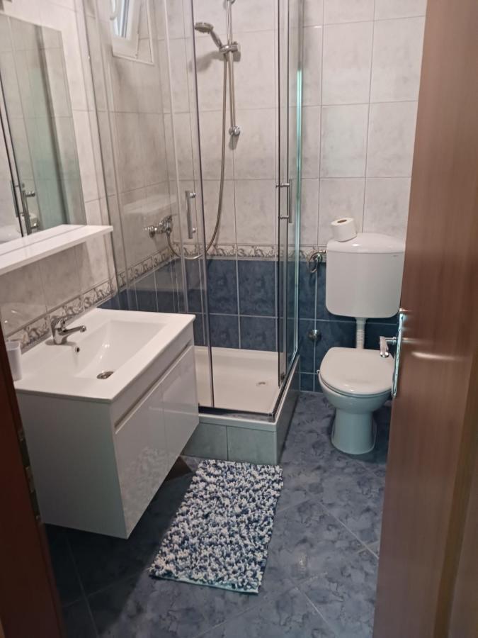 Apartmani Petra Primošten Buitenkant foto