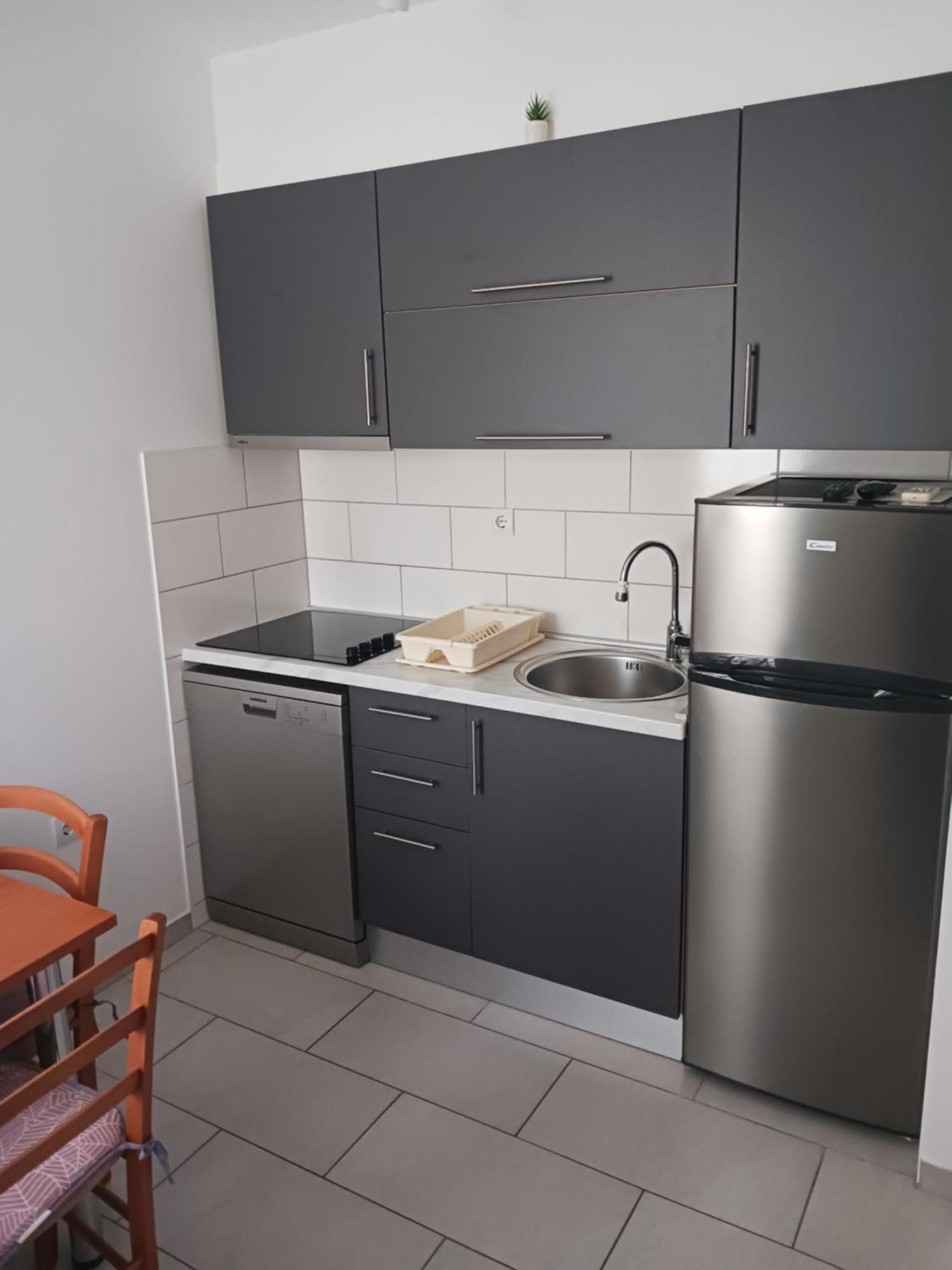 Apartmani Petra Primošten Buitenkant foto
