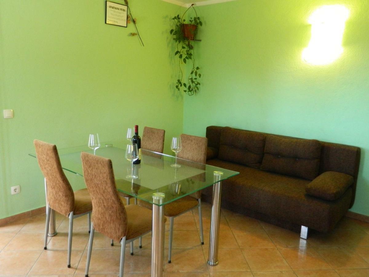Apartmani Petra Primošten Buitenkant foto