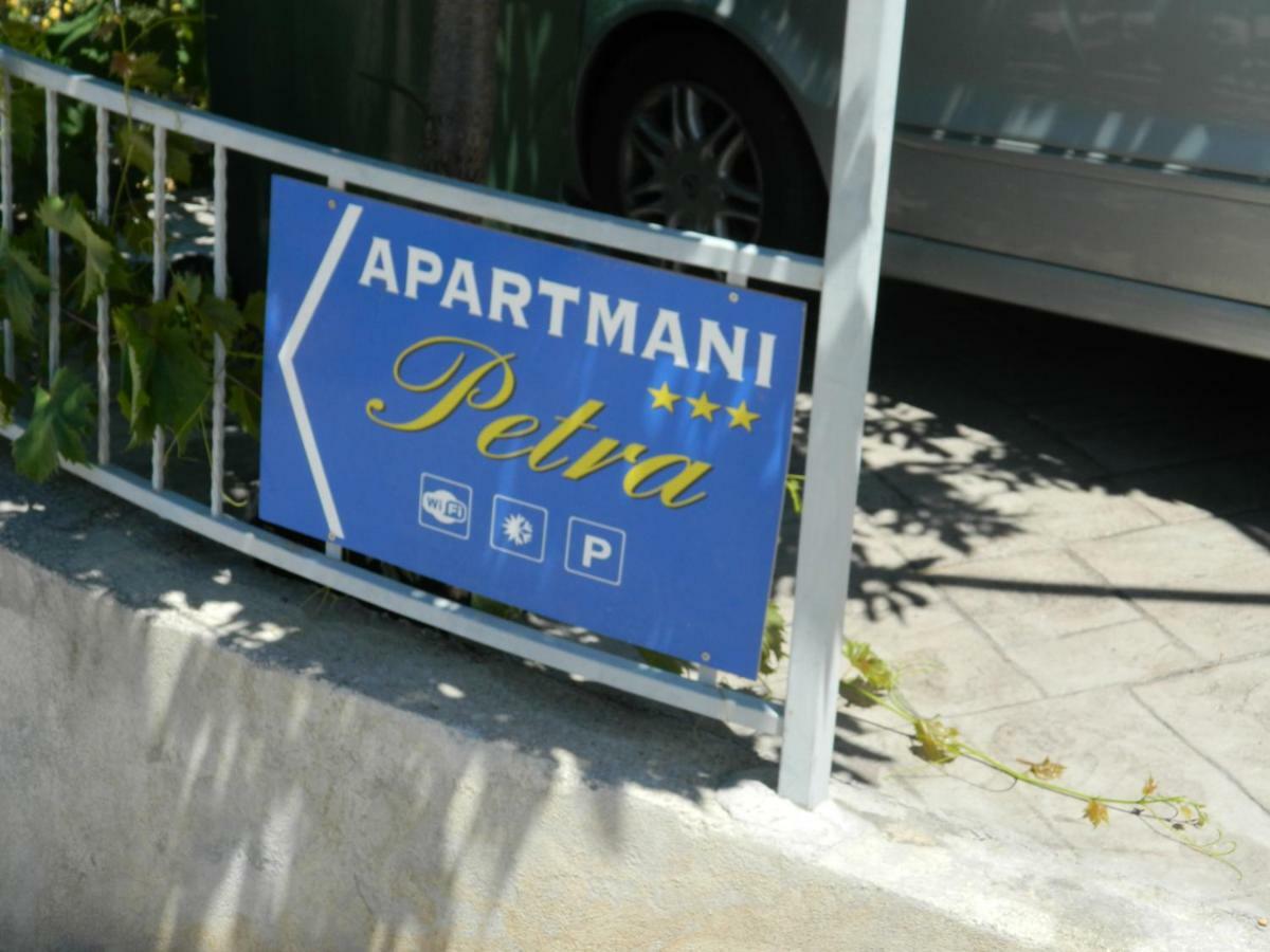 Apartmani Petra Primošten Buitenkant foto
